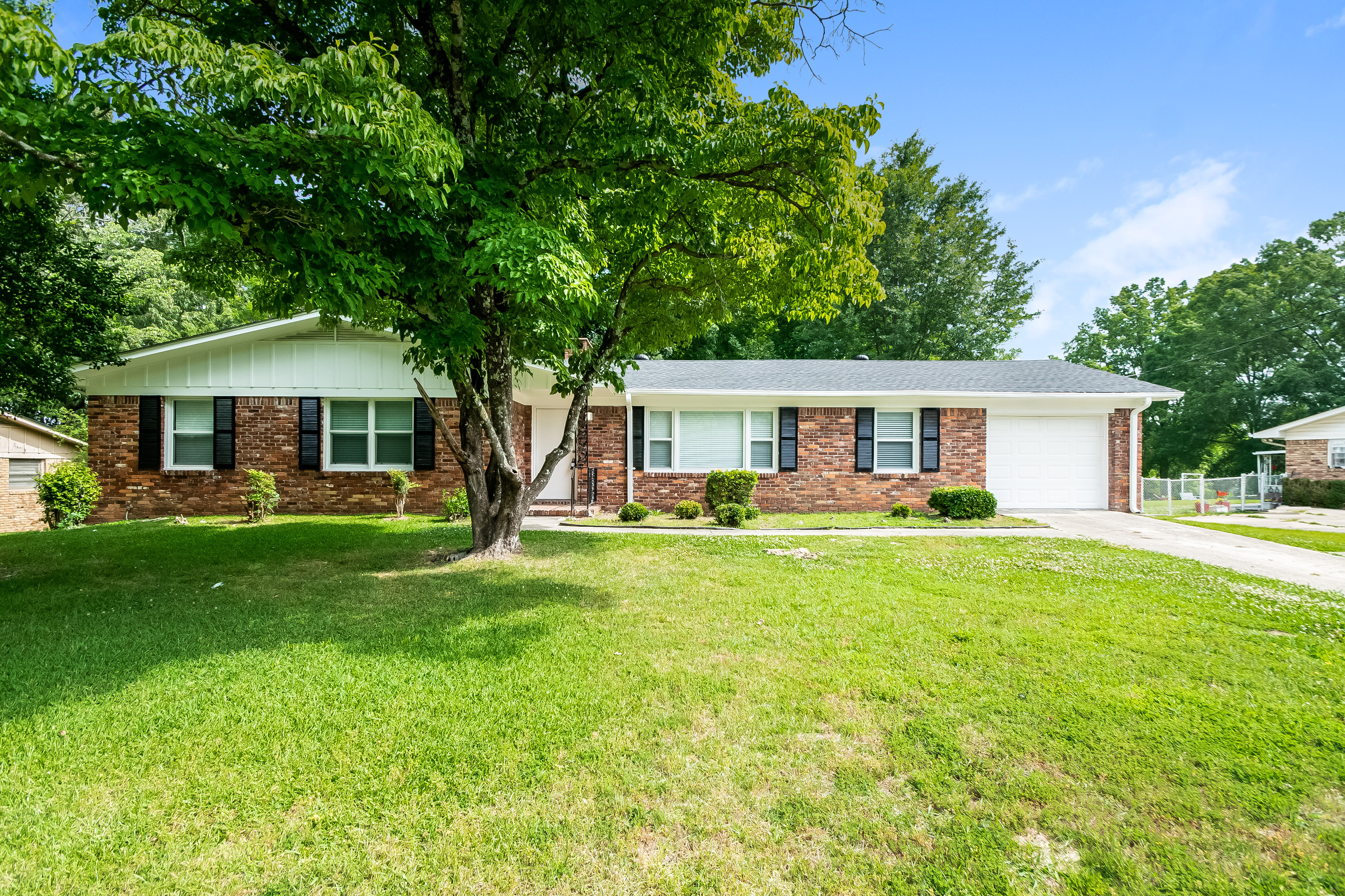 228 28th Ave NW Center Point, AL 35215